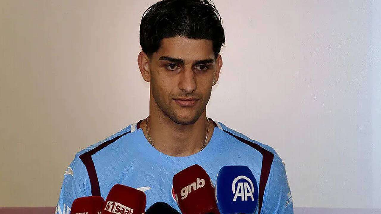 Trabzonspor durdu durdu turnayı gözünden vurdu: Ertuğrul Doğan 2004'lü golcüyle anlaştı! İmzayı attı, hayırlı uğurlu olsun 3